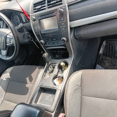 Neat Cheap Registered Toyota Camry 2016 for Sale In Lagos