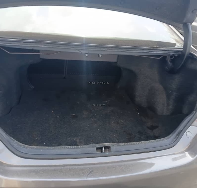 Neat Cheap Registered Toyota Camry 2016 for Sale In Lagos image