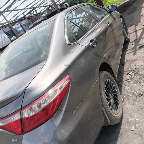 Neat Cheap Registered Toyota Camry 2016 for Sale In Lagos