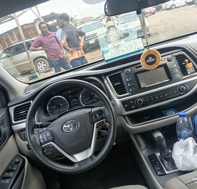 Cheap Newly Registered Toyota Highlander 2018 image