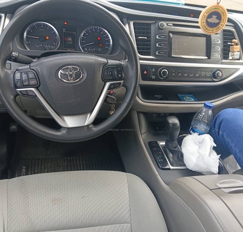Cheap Newly Registered Toyota Highlander 2018 image