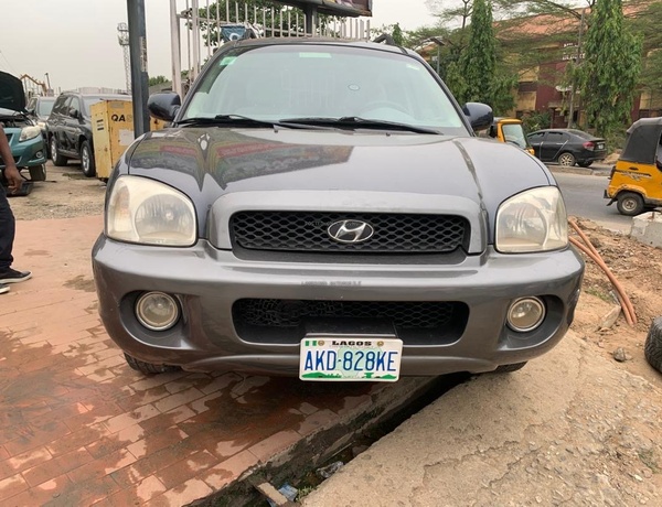 Cheap Registered Hyundai Santa Fe 2006 for Sale In Lagos