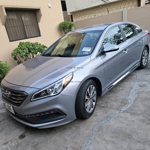 Neat Cheap Foreign Used Hyundai Sonata 2016 for Sale In Lagos 