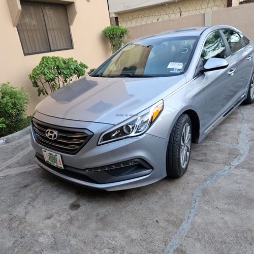 Neat Cheap Foreign Used Hyundai Sonata 2016 for Sale In Lagos 