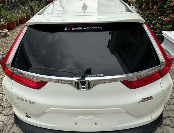 Neat Foreign Used Honda CRV 2018 for Sale In Edo State