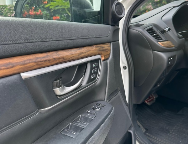 Neat Foreign Used Honda CRV 2018 for Sale In Edo State