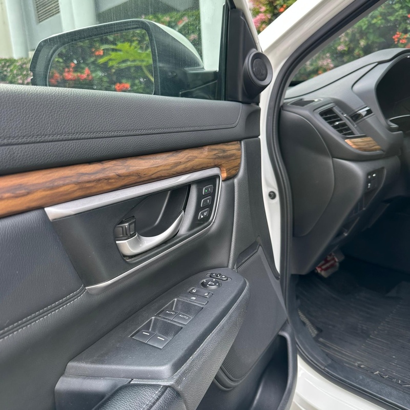 Neat Foreign Used Honda CRV 2018 for Sale In Edo State image