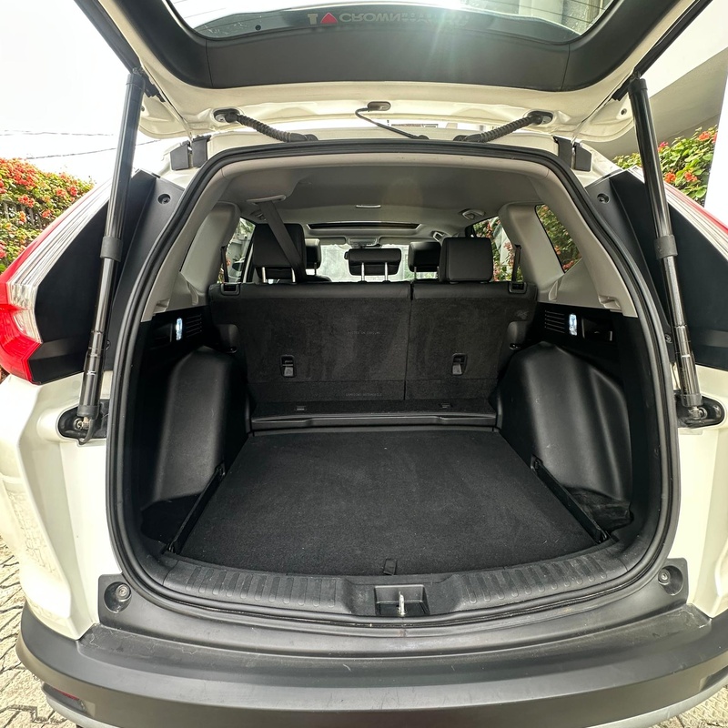 Neat Foreign Used Honda CRV 2018 for Sale In Edo State image
