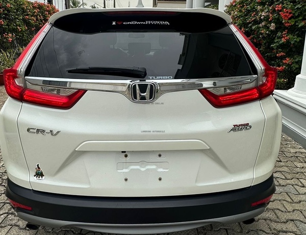 Neat Foreign Used Honda CRV 2018 for Sale In Edo State
