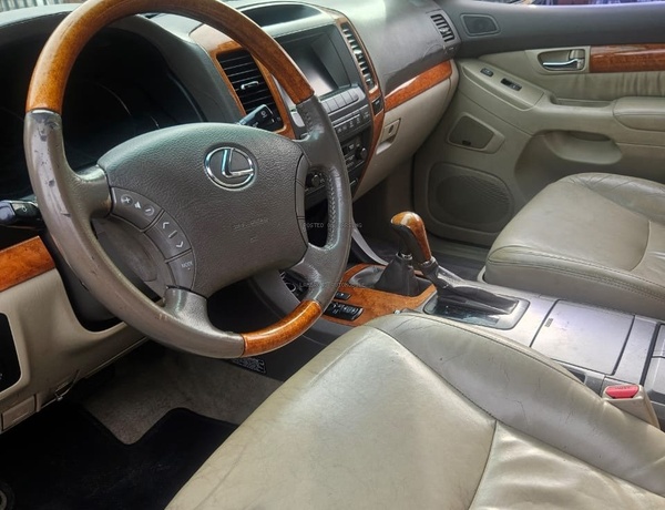 Neat Foreign Used Lexus Gx470 2005 for Sale In Lagos