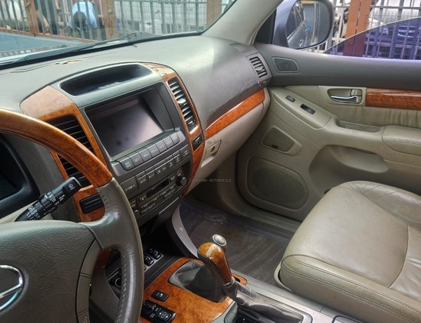 Neat Foreign Used Lexus Gx470 2005 for Sale In Lagos