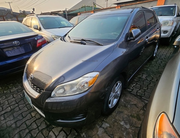 Registered Toyota Matrix 2008 for Sale In Lagos
