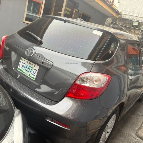 Registered Toyota Matrix 2008 for Sale In Lagos