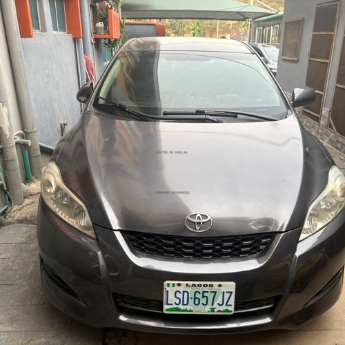 Registered Toyota Matrix 2008 for Sale In Lagos