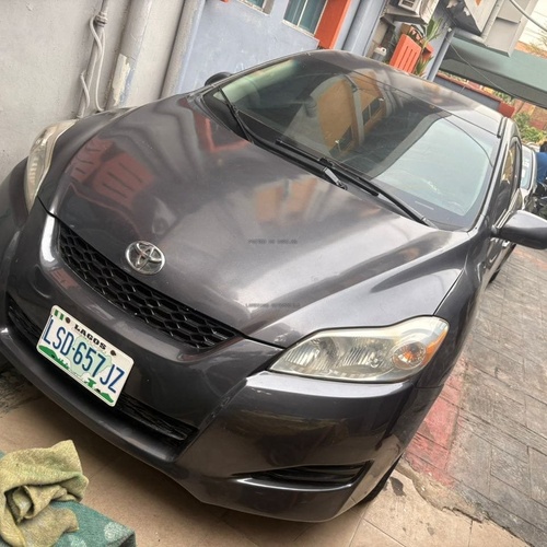 Registered Toyota Matrix 2008 for Sale In Lagos