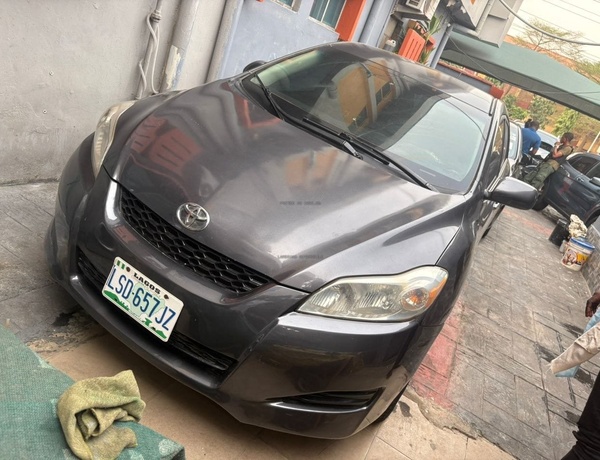 Registered Toyota Matrix 2008 for Sale In Lagos