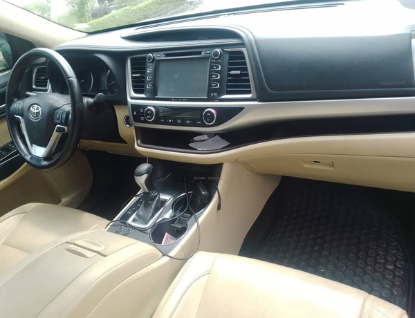 Toyota Highlander 2017 for Sale In Lagos