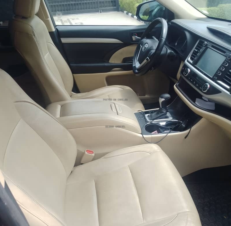 Toyota Highlander 2017 for Sale In Lagos image