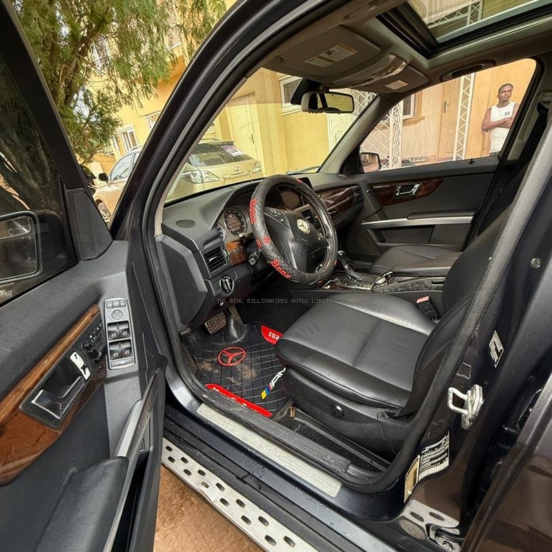Mercedes Benz GLK350 2010 for Sale In Benin image