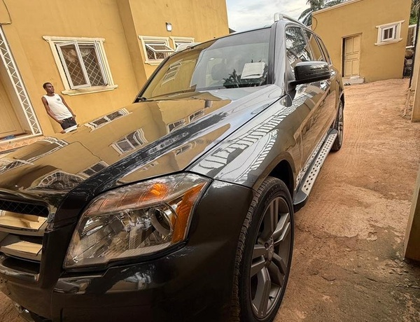 Mercedes Benz GLK350 2010 for Sale In Benin
