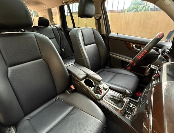 Mercedes Benz GLK350 2010 for Sale In Benin