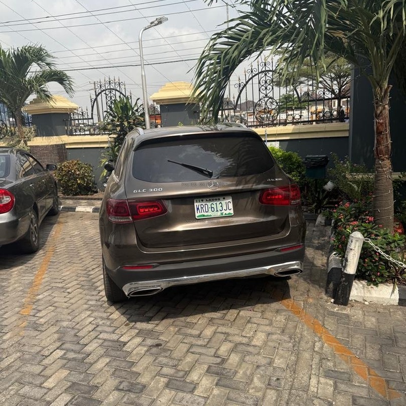 Foreign Used Mercedes Benz GLC 300 2017 for Sale In Lagos image