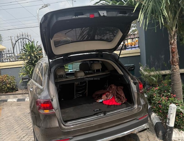 Foreign Used Mercedes Benz GLC 300 2017 for Sale In Lagos