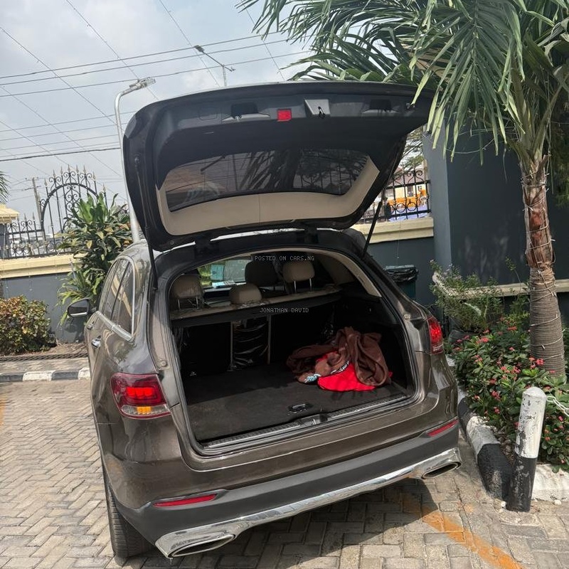 Foreign Used Mercedes Benz GLC 300 2017 for Sale In Lagos image