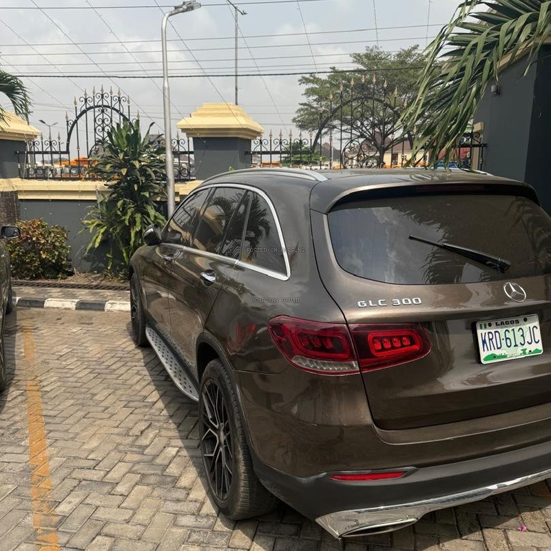 Foreign Used Mercedes Benz GLC 300 2017 for Sale In Lagos image