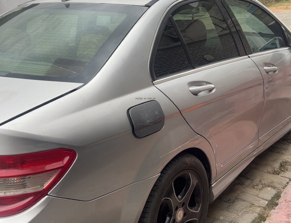 Mercedes Benz C300 2009 Naija Used for Sale In Lagos