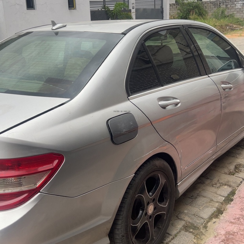 Mercedes Benz C300 2009 Naija Used for Sale In Lagos image