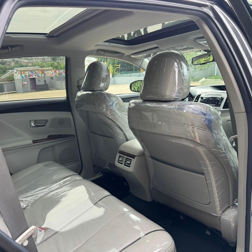 Foreign Used Toyota Venza 2012 fullest option, Accident Free