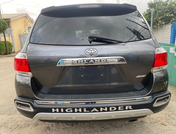 Toyota Highlander Limited 2012 in Lagos