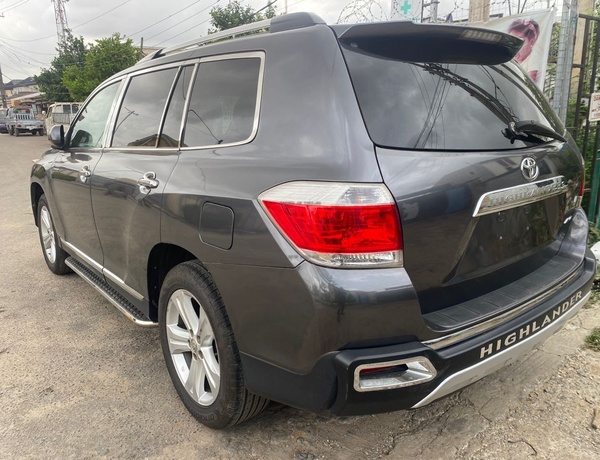 Toyota Highlander Limited 2012 in Lagos