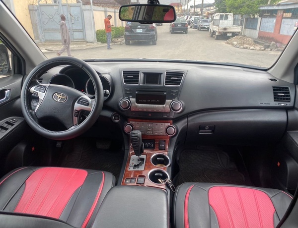 Toyota Highlander Limited 2012 in Lagos