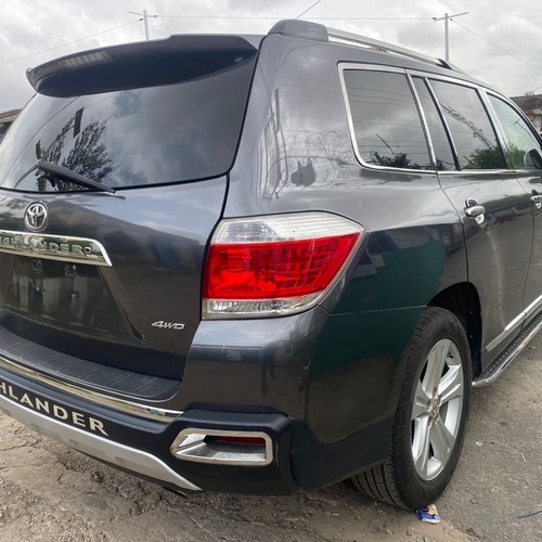 Toyota Highlander Limited 2012 in Lagos