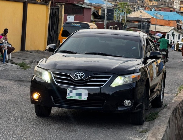 Nigerian Used Toyota Camry LE 2010 for Sale In Lagos