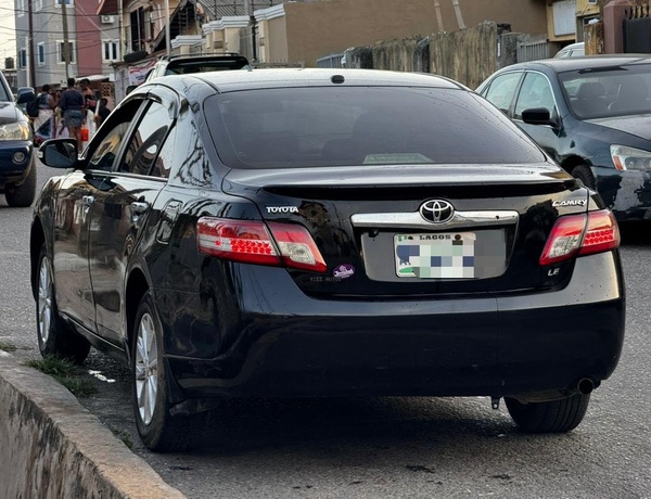 Nigerian Used Toyota Camry LE 2010 for Sale In Lagos