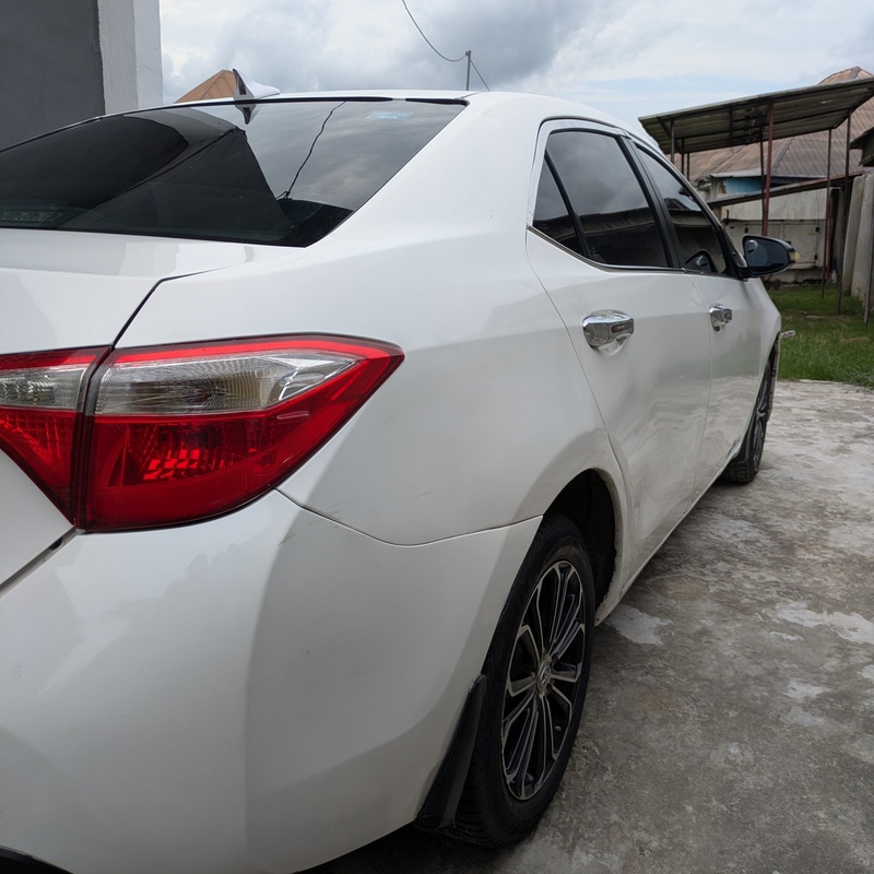 Nigerian Used Toyota Corolla 2014 for Sale in Lagos image