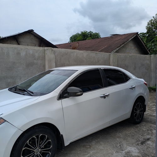 Nigerian Used Toyota Corolla 2014 for Sale in Lagos