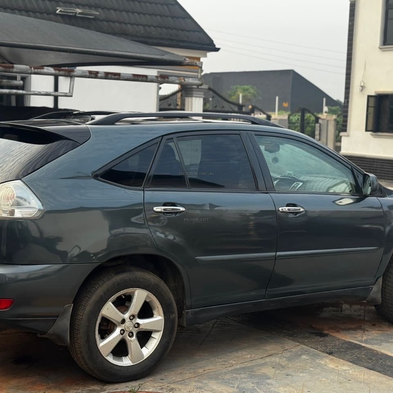 Lexus RX 330 2004  for Sale In Benin City image