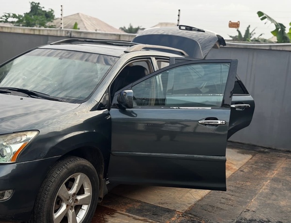 Lexus RX 330 2004  for Sale In Benin City