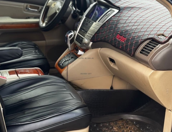 Lexus RX 330 2004  for Sale In Benin City