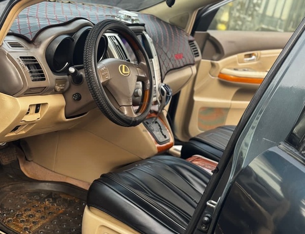 Lexus RX 330 2004  for Sale In Benin City