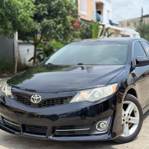 Toyota Camry SE 2013 for Sale In Lagos