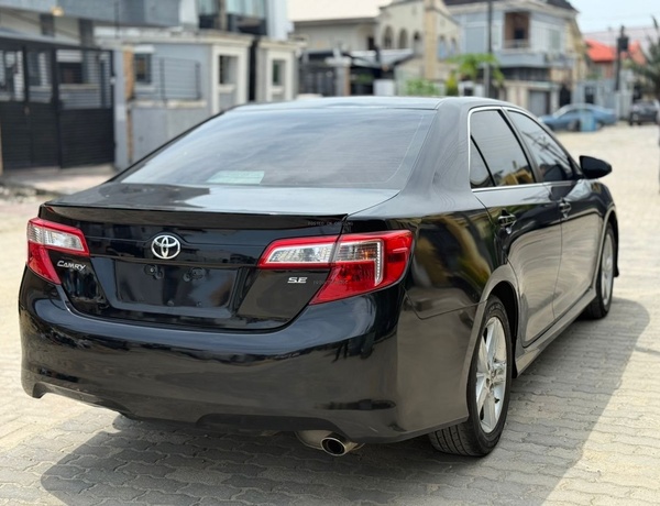 Toyota Camry SE 2013 for Sale In Lagos