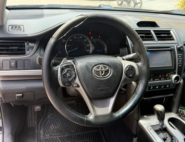 Toyota Camry SE 2013 for Sale In Lagos