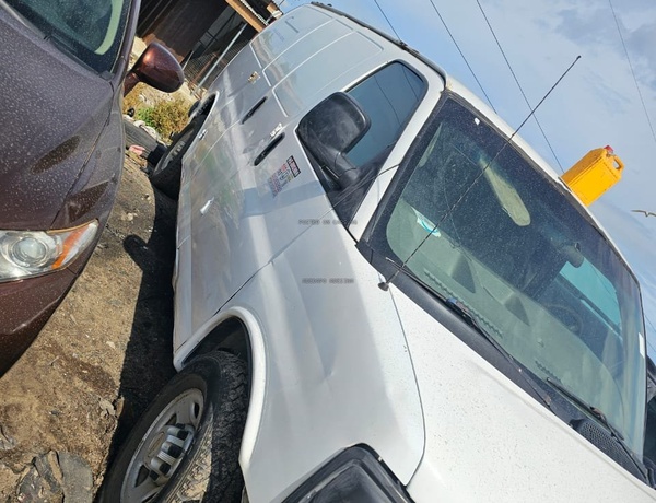 Super Clean 2010 Chevrolet Express Van – Work & Travel!