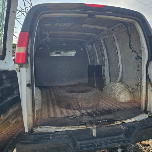Super Clean 2010 Chevrolet Express Van – Work & Travel!