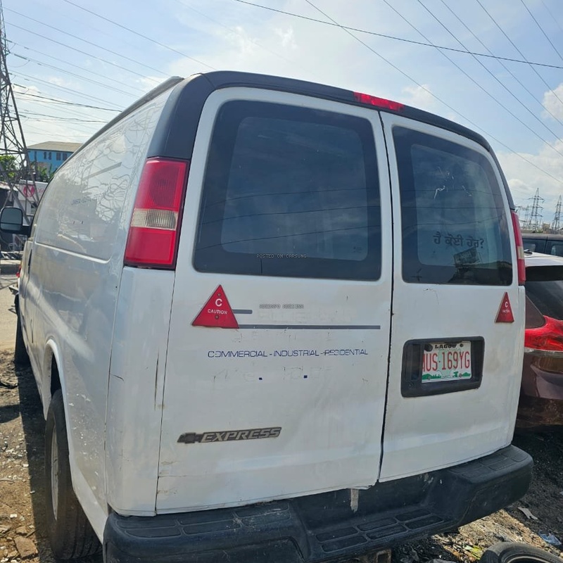Super Clean 2010 Chevrolet Express Van – Work & Travel! image